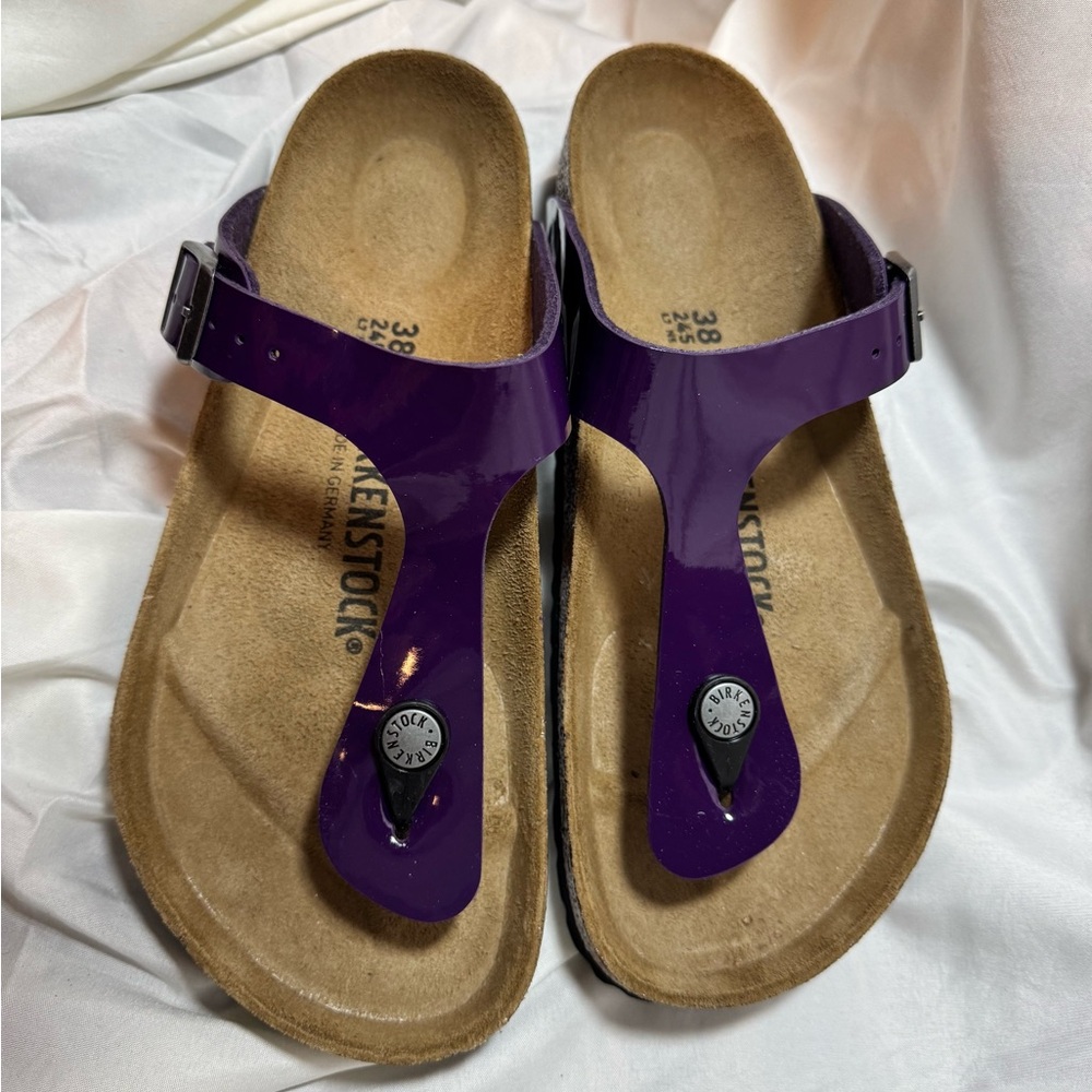 Birkenstock Women's Purple Patent Gizeh sandal 38 NIB